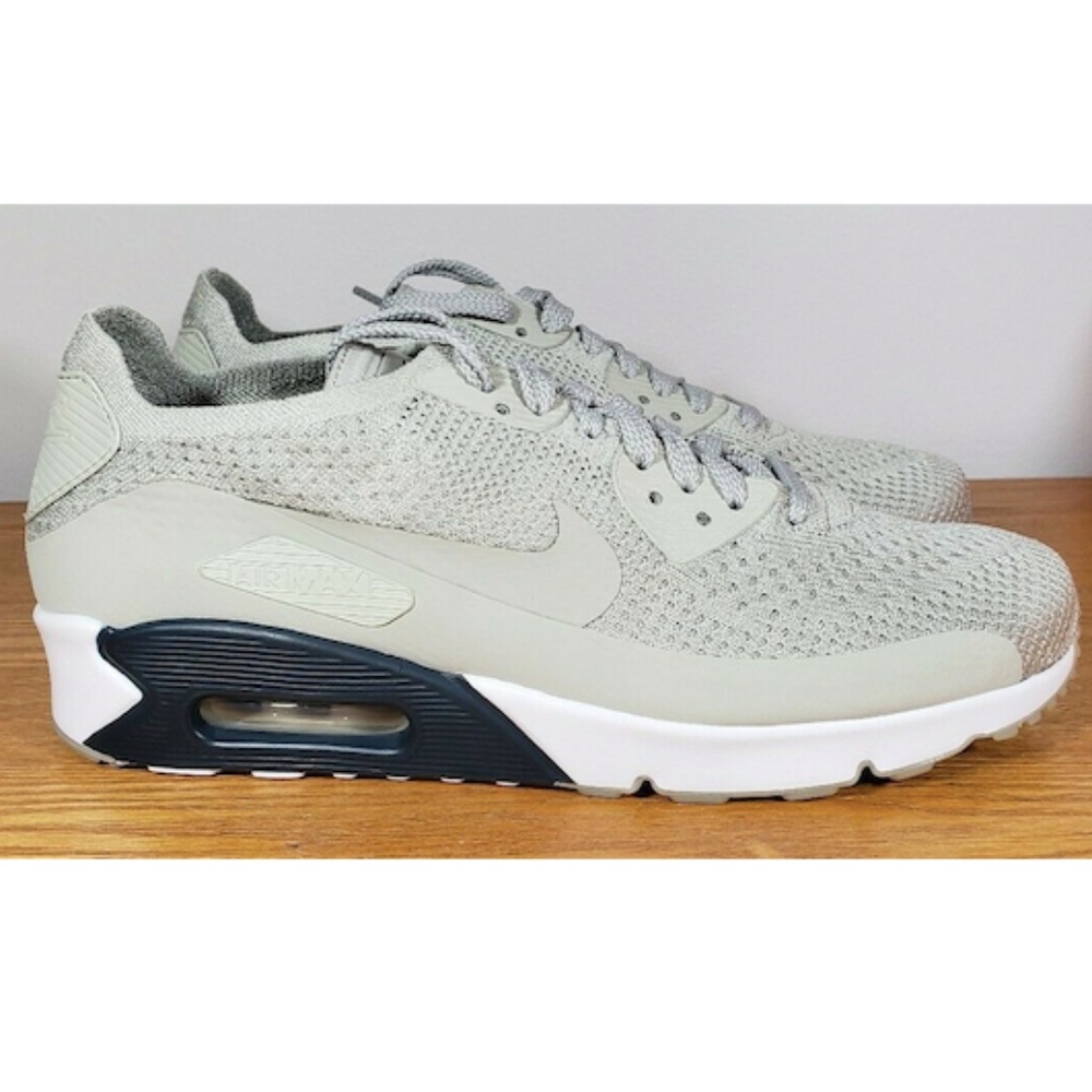 Nike Air Max 90 Ultra 2.0 Flyknit (Size 9) - Picture 3 of 8